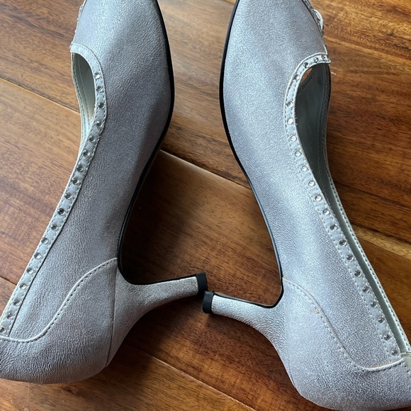 Silver peep toe heels with BLING SIZE 8.5 - Picture 9 of 9